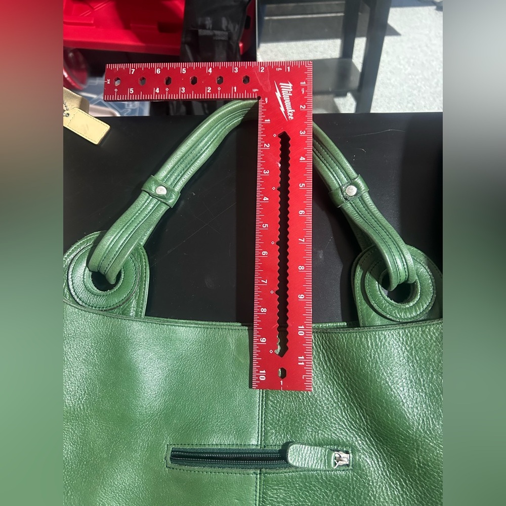 Elegant Green Leather Tote Bag - Picture 4 of 7